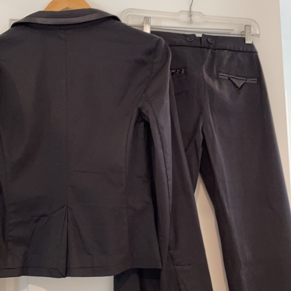 Women’s Armani Exchange Suit - Picture 4 of 6